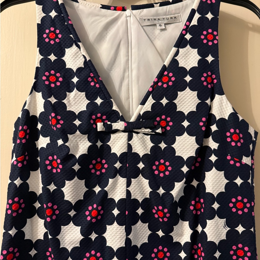 Trina Turk Navy and Pink Floral Shift Dress fully lined - Picture 3 of 6